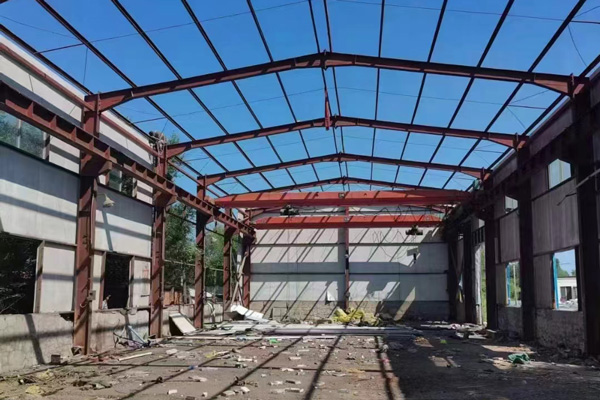 鋼結(jié)構(gòu)廠(chǎng)棚